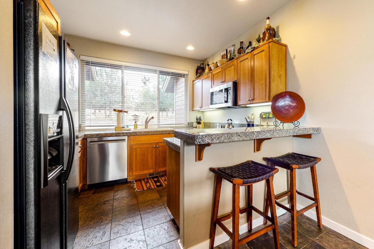 Village Loop View Redmond Extérieur photo